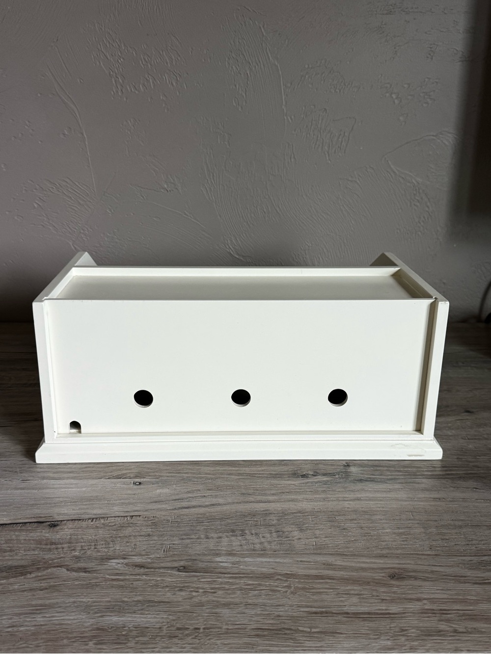 Pottery Barn Bedford Charging Station Desk Organizer White/Off White - Picture 4 of 12